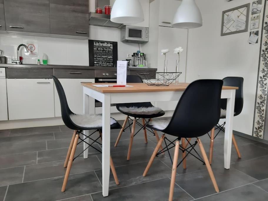 Bello Apartamento Graben-Neudorf